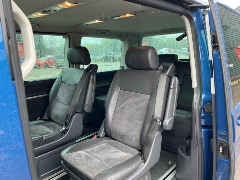 VOLKSWAGEN CARAVELLE
