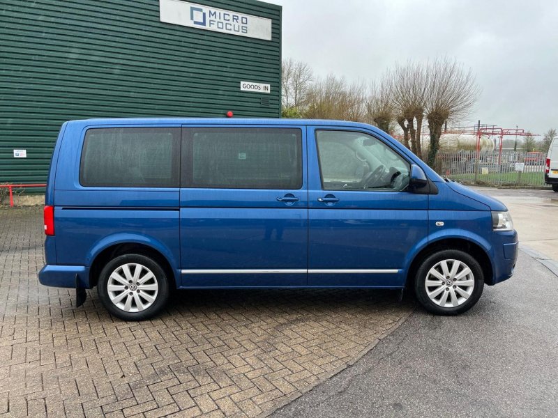 VOLKSWAGEN CARAVELLE
