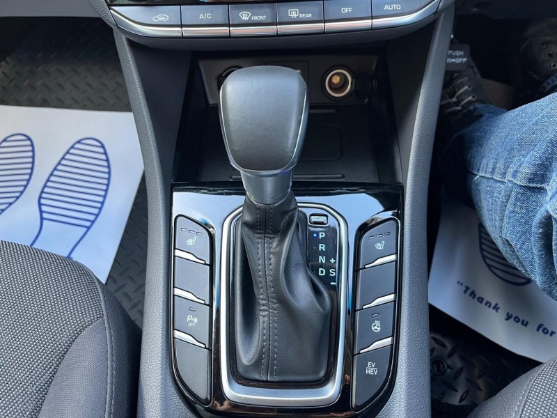 HYUNDAI IONIQ