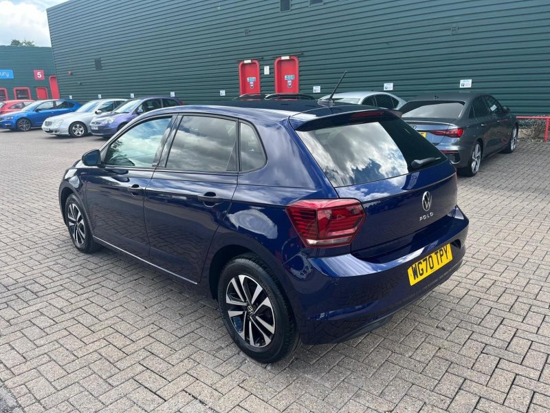 VOLKSWAGEN POLO