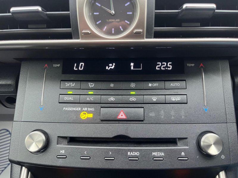 LEXUS IS
