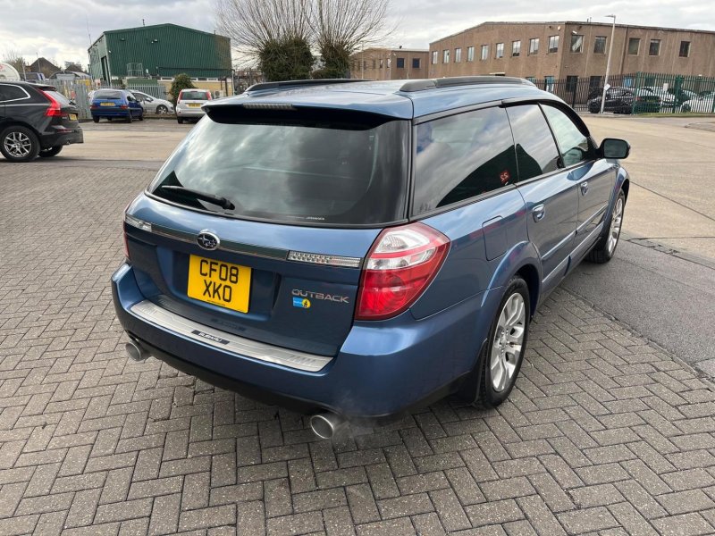 SUBARU OUTBACK