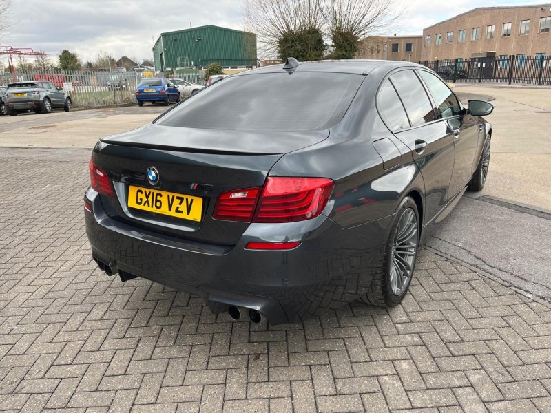 BMW M5