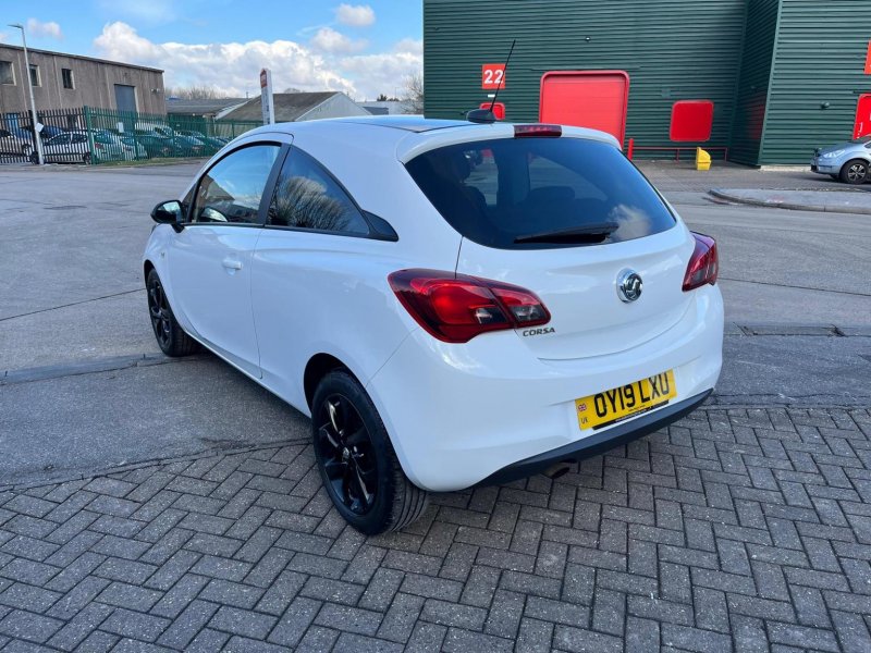 VAUXHALL CORSA