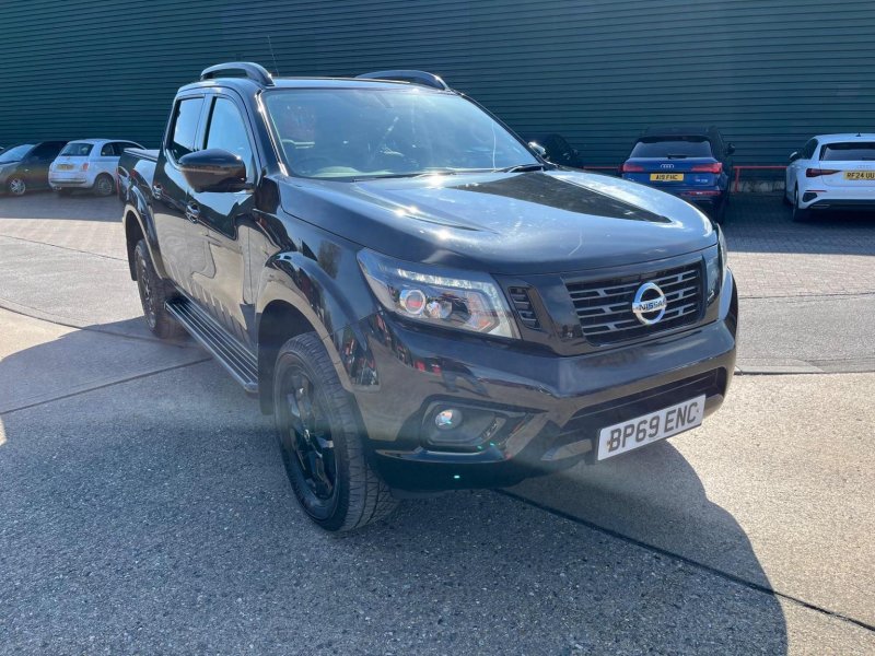 NISSAN NAVARA