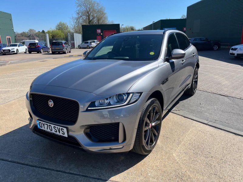 JAGUAR F-PACE