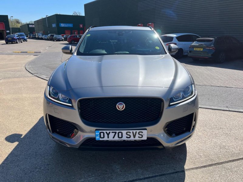 JAGUAR F-PACE