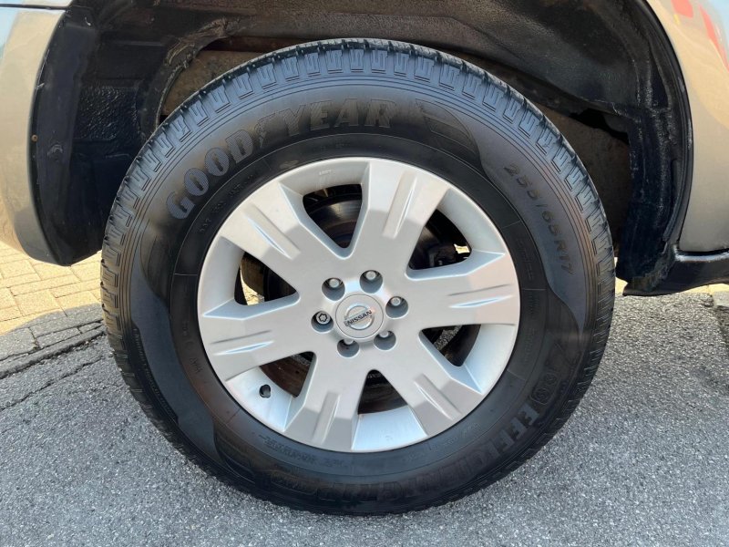 NISSAN PATHFINDER