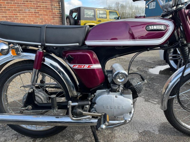 YAMAHA FS1