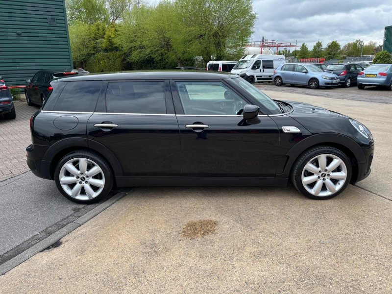 MINI CLUBMAN