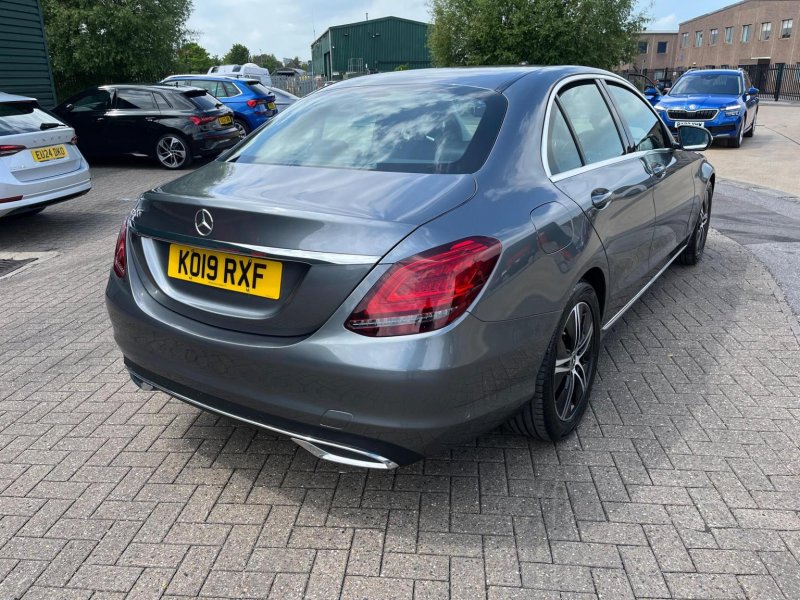 MERCEDES-BENZ C CLASS