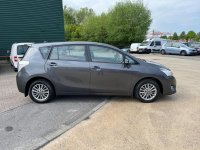TOYOTA VERSO