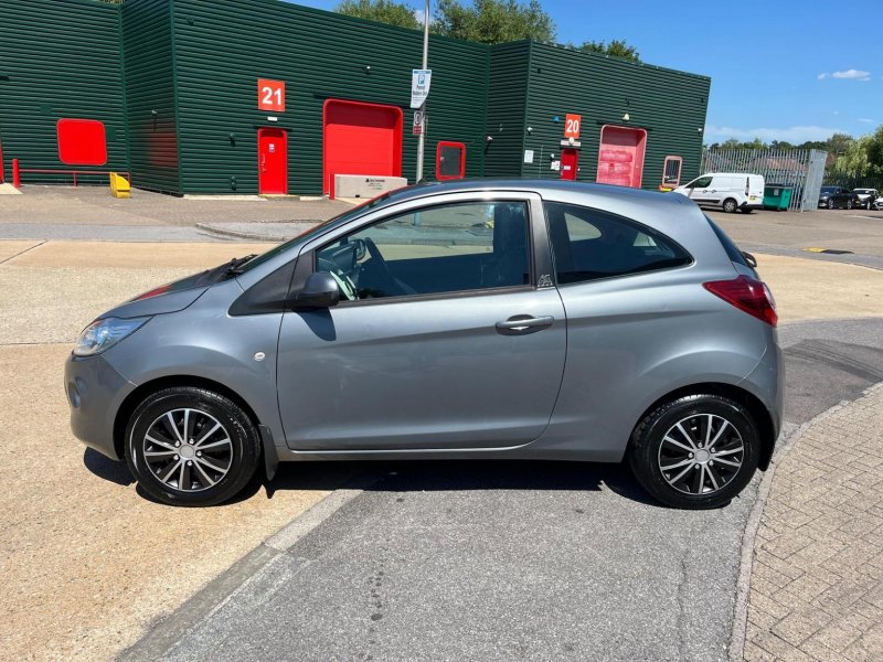 FORD KA