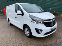VAUXHALL VIVARO
