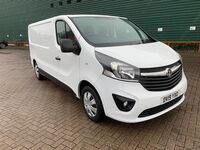 VAUXHALL VIVARO