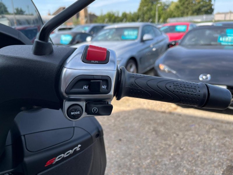 PIAGGIO MP3
