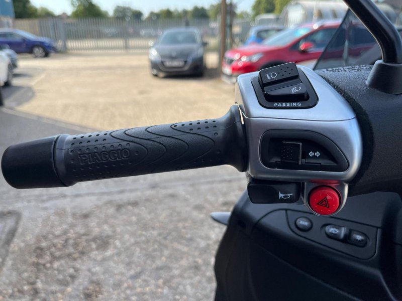PIAGGIO MP3